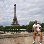 Rafael Nadal con il trofeo del Roland Garros 02