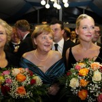 Angela Merkel red carpet 01