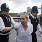Femen Londra 04