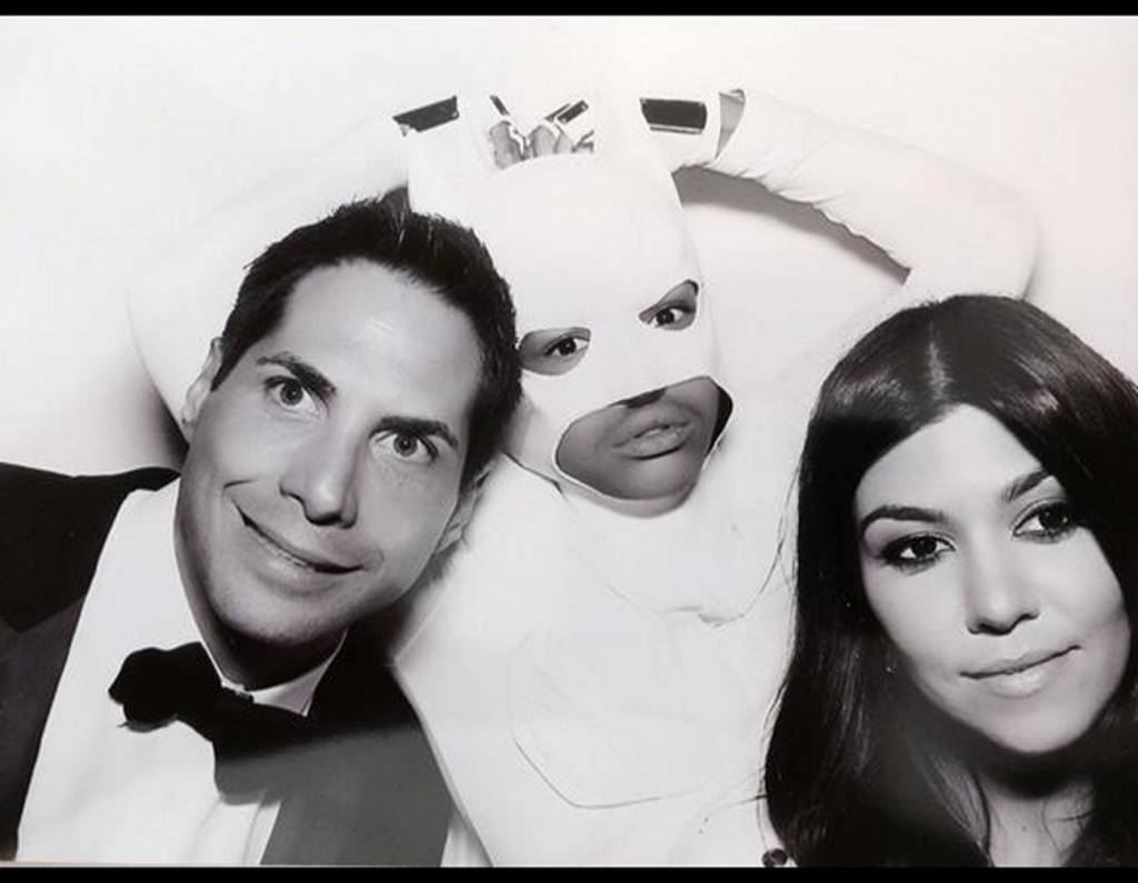 Kardashian Kanye West: matrimonio Instagram attesta delle foto ufficiali