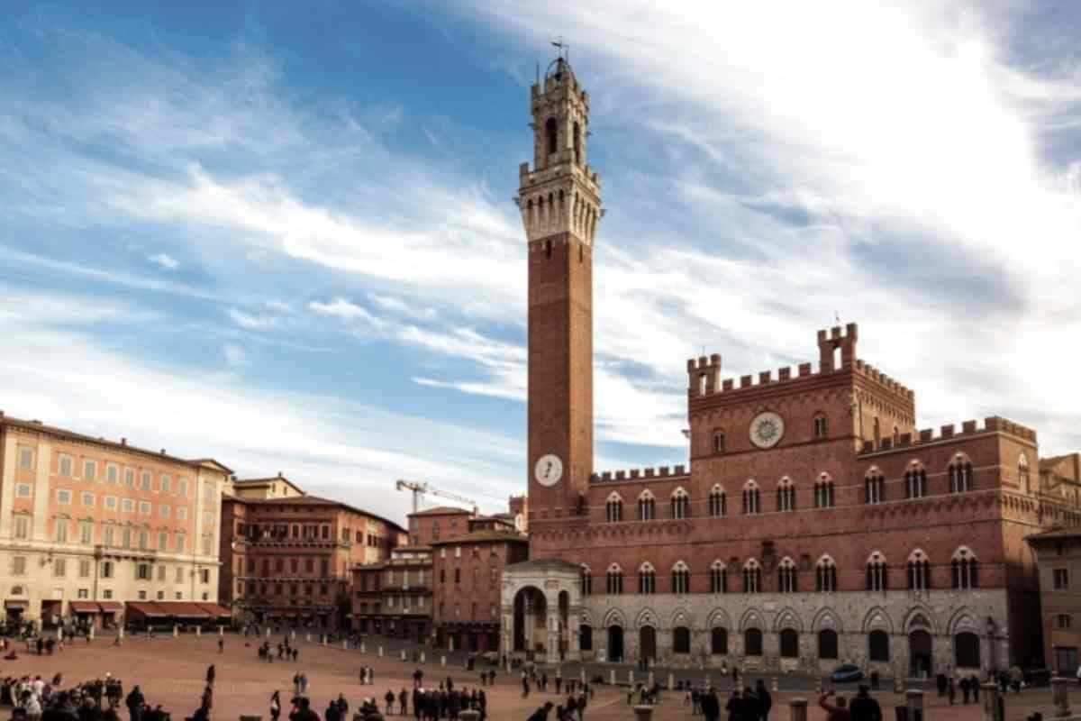 Italia valigia L’arte, la storia e la cultura italiane continuano a brillare nel panorama internazionale del turismo, come confermato dalla recente classifica World’s Best Awards