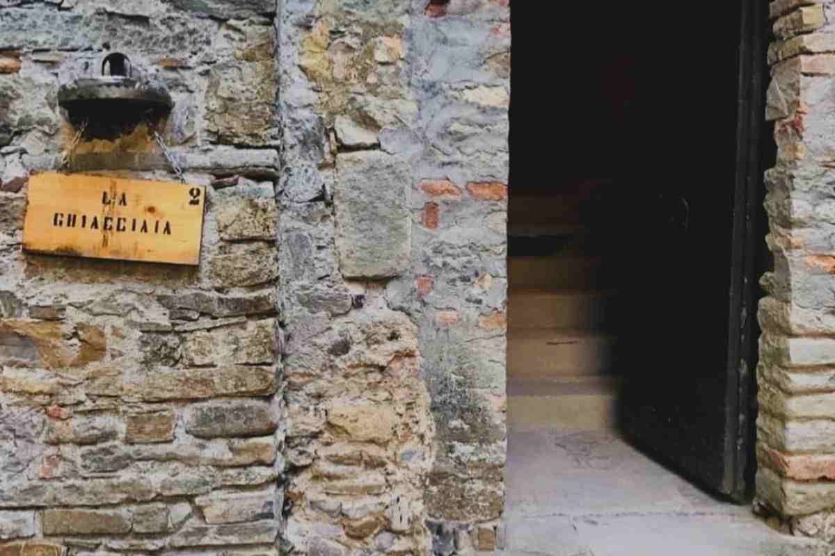 Castello di Bardi Uno dei castelli più belli d'Italia ricco di cultura e leggende