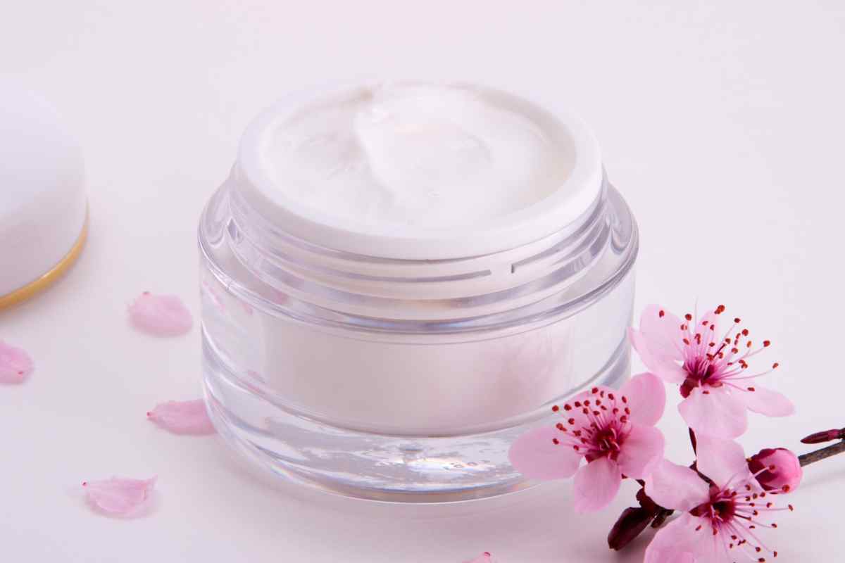 Tutti pazzi per il calendario dell'avvento Lidl a tema beauty: creme, trucchi e prodotti di marca