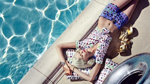 Versace per H&M Cruise 2012 02