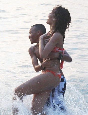 Rihanna alle Barbados 06