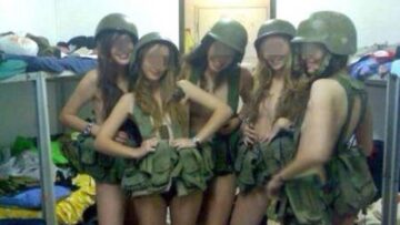 Soldatesse nude Israele