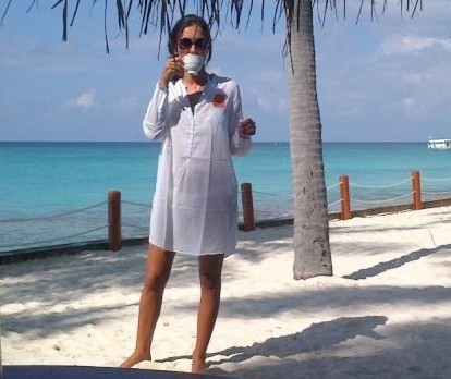 Caterina Balivo incinta Maldive