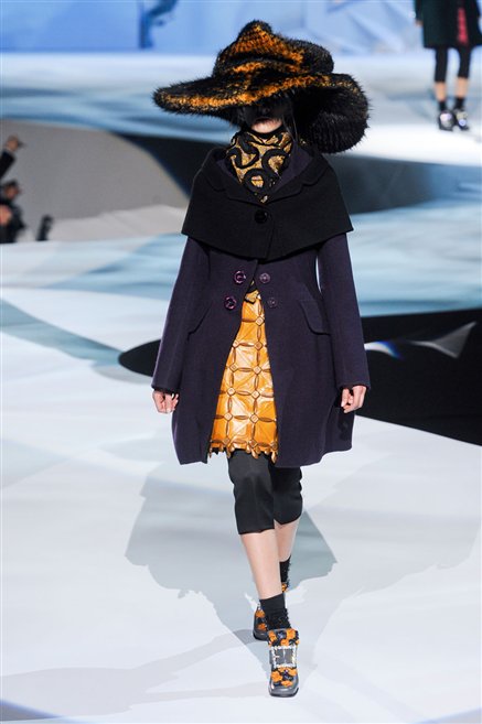 Marc Jacobs Fall 2012-2013 02