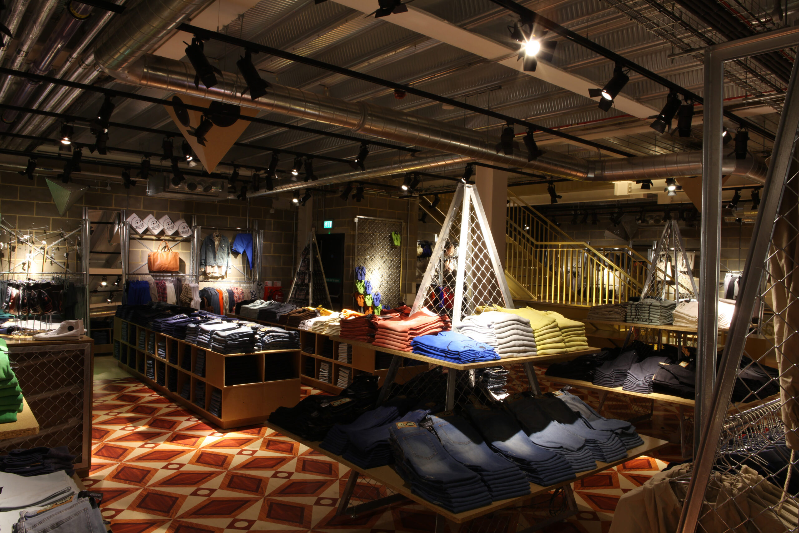 Store Cheap Monday a Londra 05