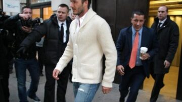 David Beckham arriva da H&M 03