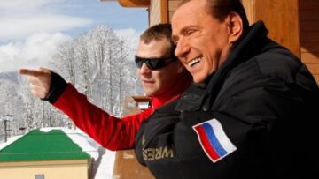 Russia, incontro in montagna tra Berlusconi, Putin e Medvedev018