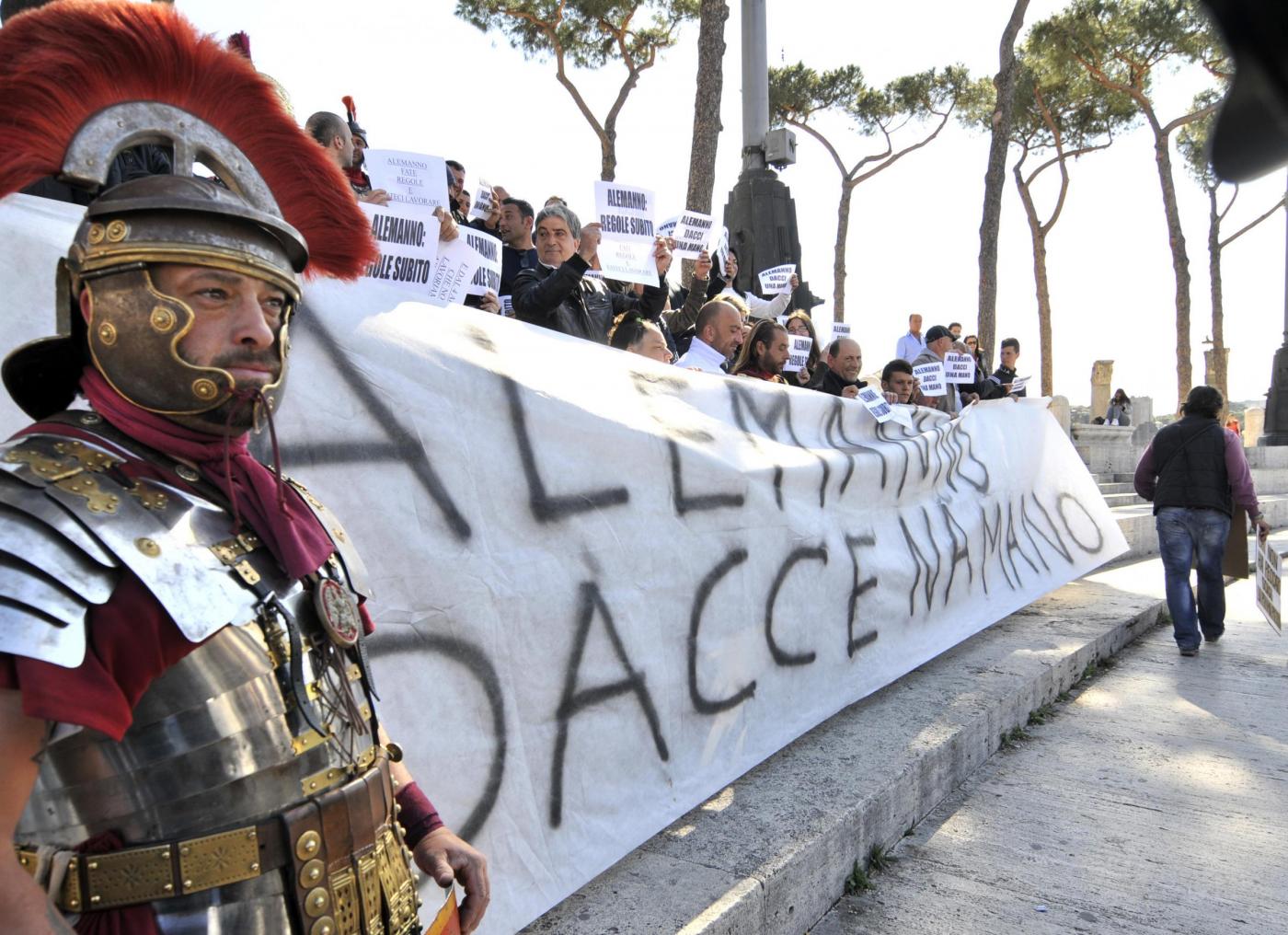 Protesta dei Centurioni vicino a piazza Venezia09