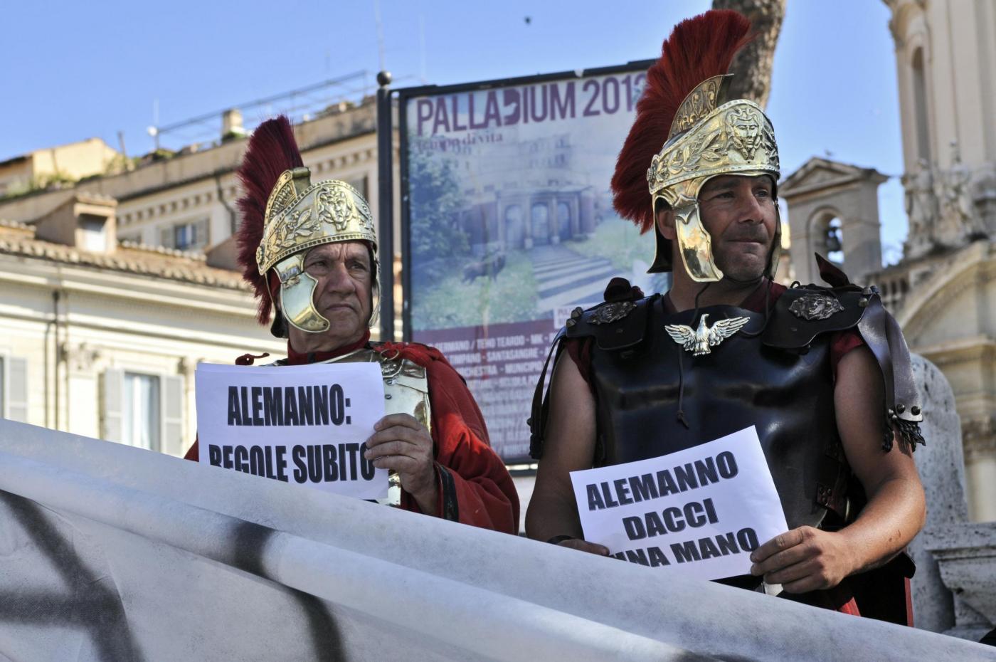 Protesta dei Centurioni vicino a piazza Venezia04