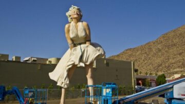 Statua a Marilyn Monroe a Palm Springs08