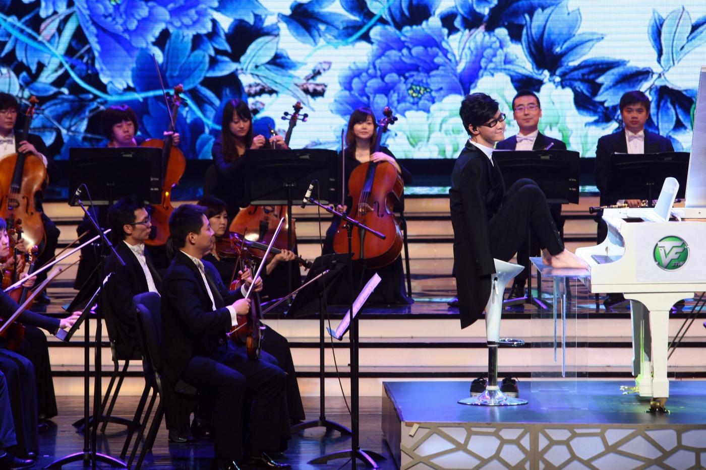 Pianista senza braccia al 18 Festival di Shanghai08