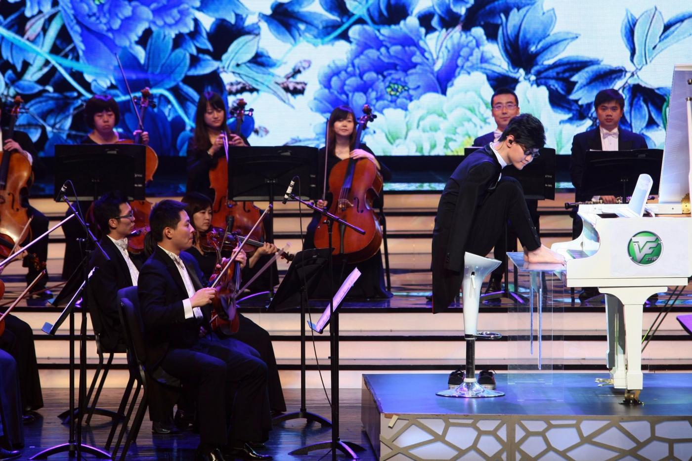 Pianista senza braccia al 18 Festival di Shanghai06