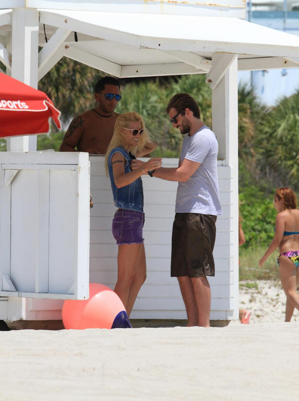 Michelle Hunziker e il fidanzato in vacanza a Miami03