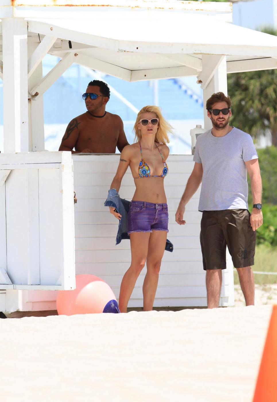 Michelle Hunziker e il fidanzato in vacanza a Miami05