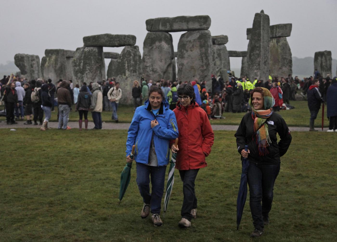 Stonehenge, in migliaia salutano il solstizio d'estate10