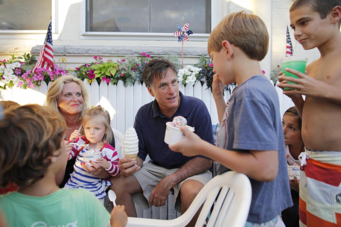 Mitt Romney in vacanza sul lago Winnipesaukee05