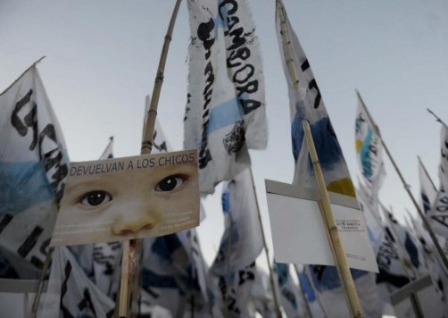 Buenos Aires, protesta contro il rapimento dei figli di desaparecidos03