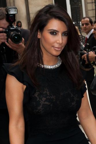 Kim Kardashian da Valentino 02