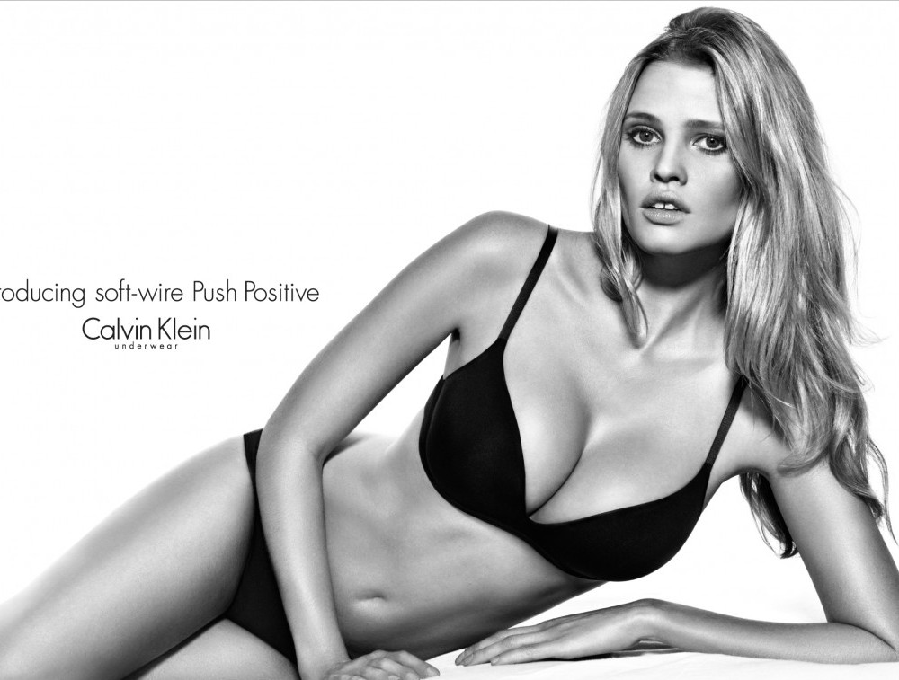 Lara Stone fotografata da Steven Klein 2