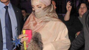 Lady Gaga in stile burka04