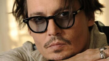 Johnny Depp ossessionato dai buoni sconto, compra tutto su Groupon