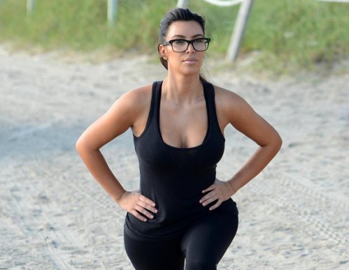 Kim Kardashian e Kourtney Kardashian a Miami Beach03