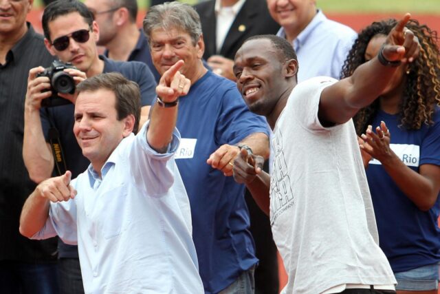 Usain Bolt con il sindaco di Rio De Janeiro Eduardo Paes03