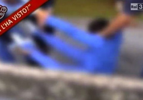 bambino prelevato dalla polizia