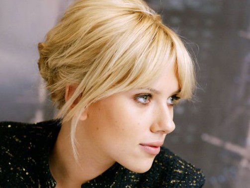 Scarlett Johansson porta in tribunale scrittore francese