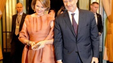 Belgio, re Alberto abdica: Philippe e Mathilde i nuovi monarchi