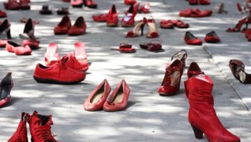 Elina Chauvet's scarpe rosse