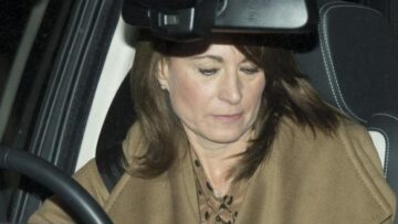 Kate Middleton, madre Carol criticata: "Foto preoccupanti on line"