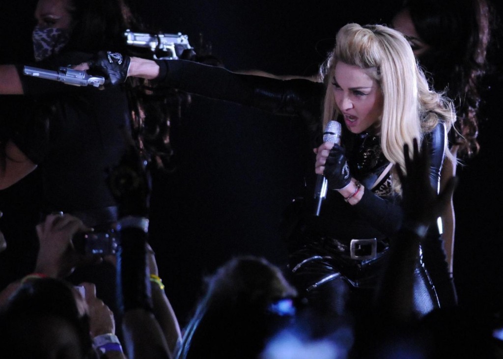 Madonna influenzata sul palco di Buenos