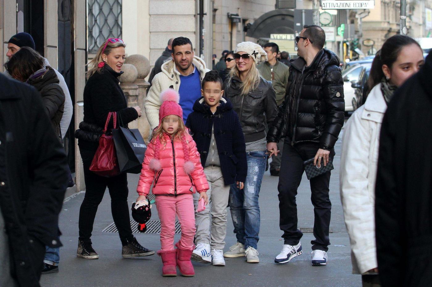 Antonio Di Natale con la moglie Ilenia Betti e i figli03