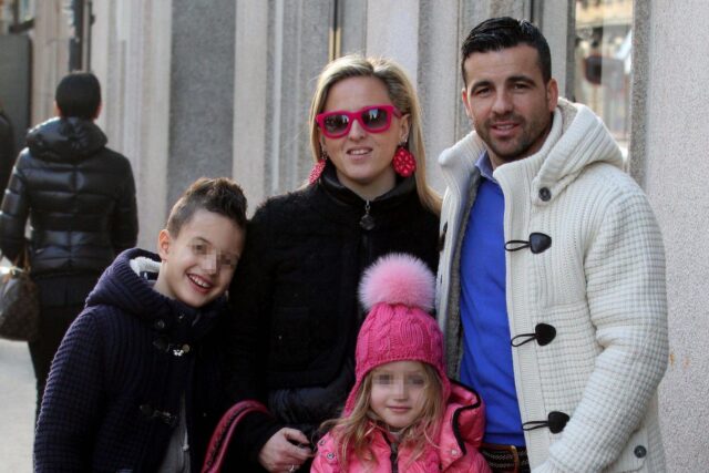Antonio Di Natale con la moglie Ilenia Betti e i figli02