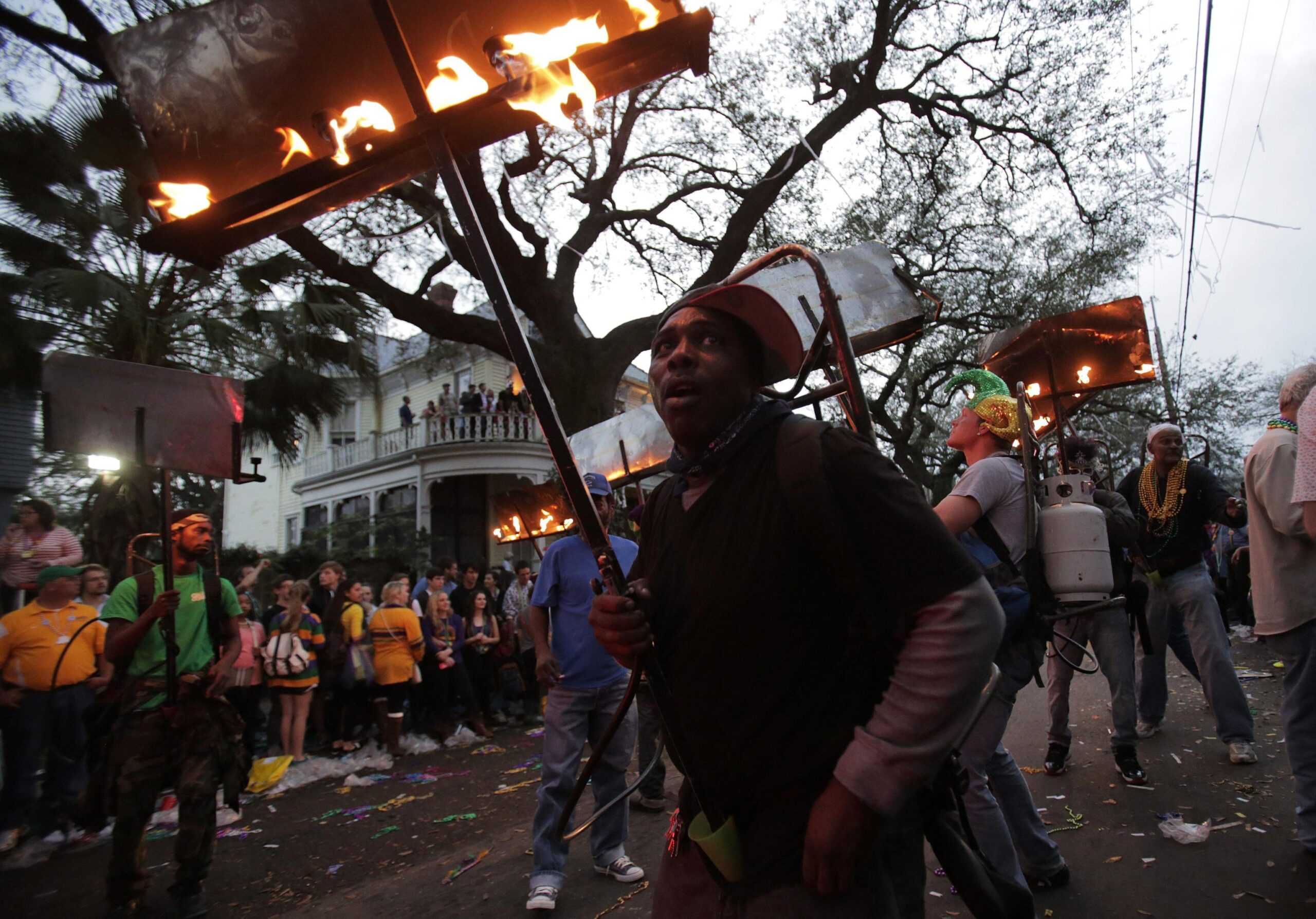 New Orleans, sparatoria non ferma il "Mardi gras" di Carnevale05