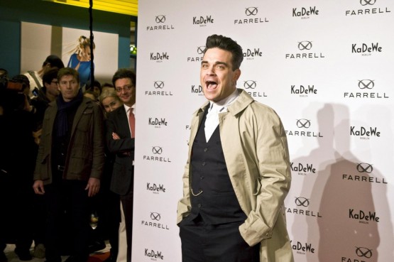 Robbie Williams lancia "Farrell", la sua linea di moda maschile02