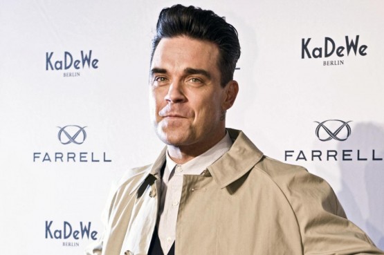 Robbie Williams lancia "Farrell", la sua linea di moda maschile03