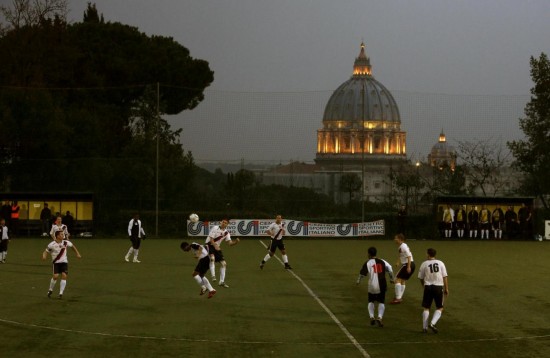 Clericus Cup, sacerdoti e seminaristi si sfidano a calcio a due passi da San Pietro04