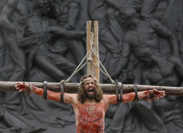 La "Passione di Cristo" a Trafalgar Square06