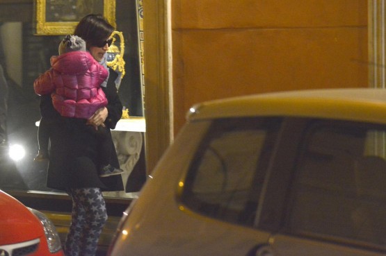 Luisa Ranieri shopping serale con la figlia Emma 05