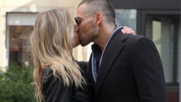 Simone Giancola e Veridiana Mallmann: bacio appassionato a Milano02