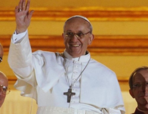Papa Francesco: "No discriminazione gay, ma nozze..."