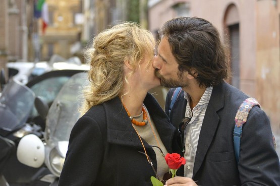 Licia Colò e Alessandro Antonino shopping romantico in centro05