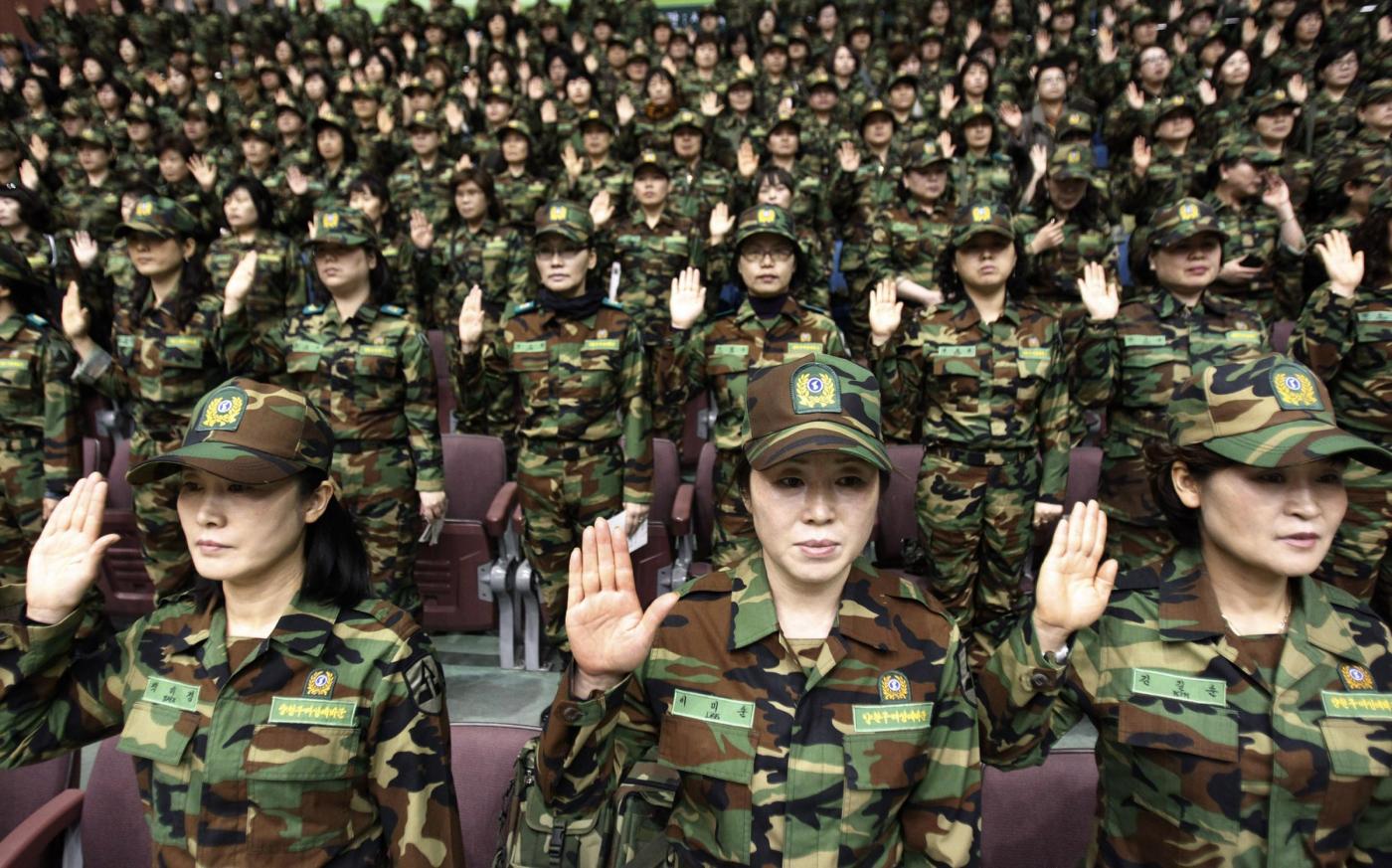 Corea del Sud, i militari all'adunata durante il Foundation Day a Seoul02