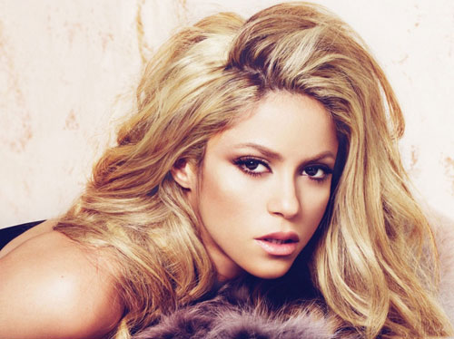 Shakira: "Quando sposo Piqué? Sto aspettando che me lo chieda"